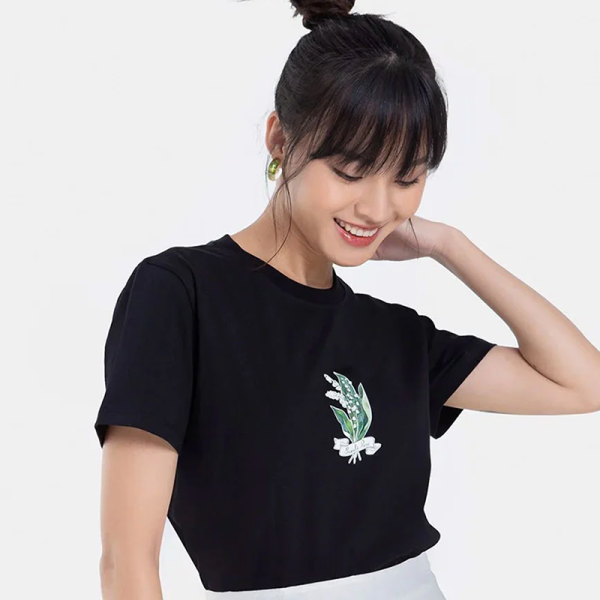 Minimalist Style Classic Shirt Simple but Not Simple